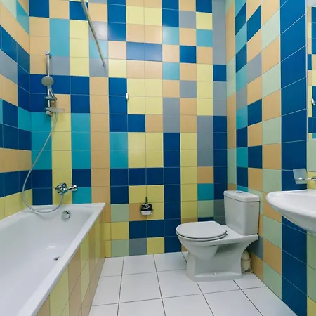 Lux Near Maidan, Khreschutyk 3br דירה קייב